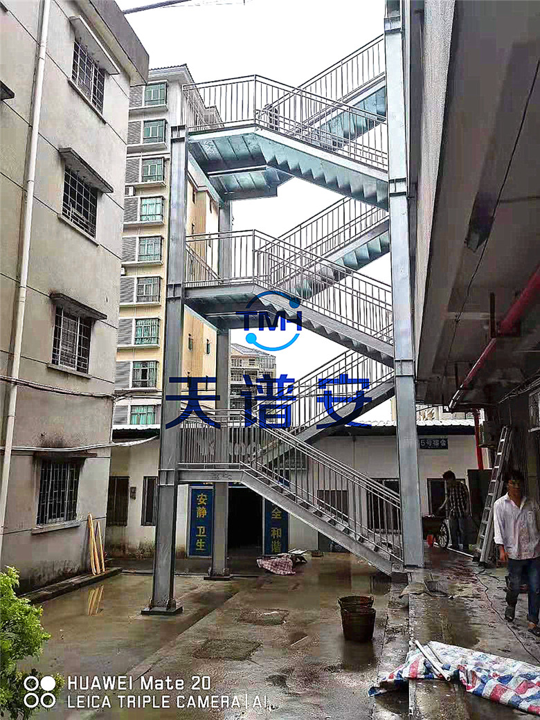 鋼結構樓梯